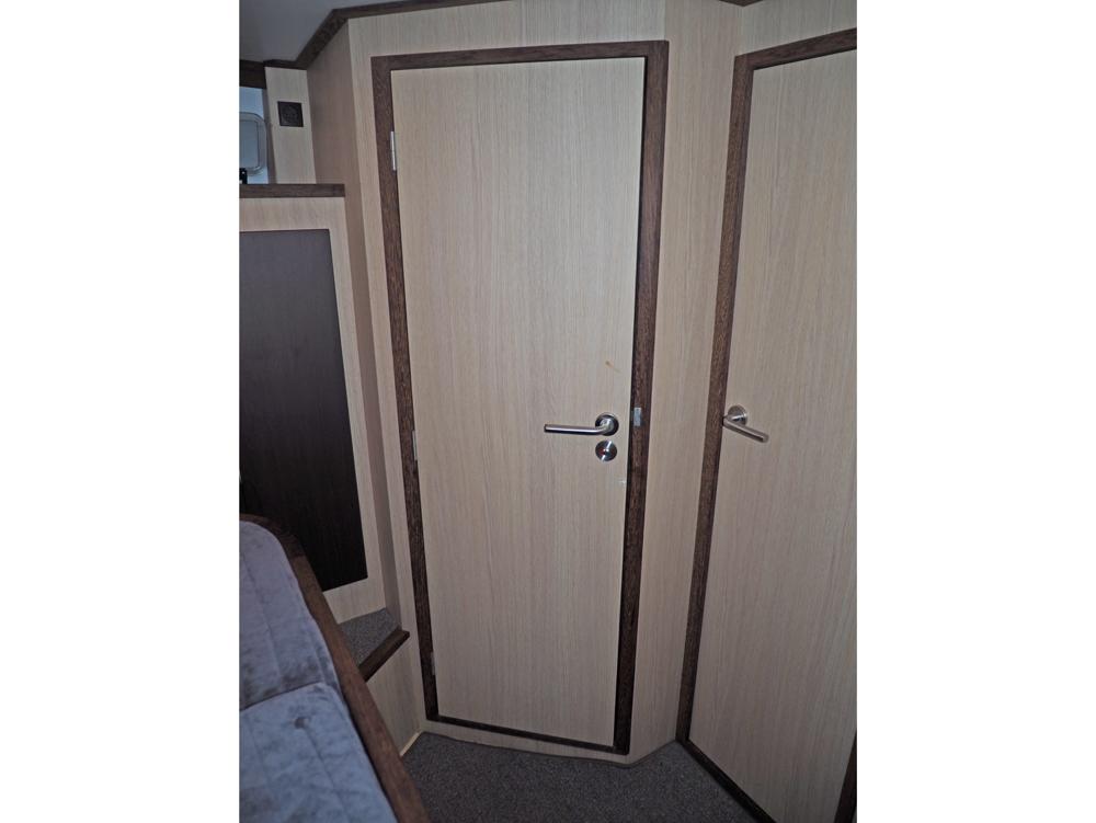 Fore ship, Accommodation